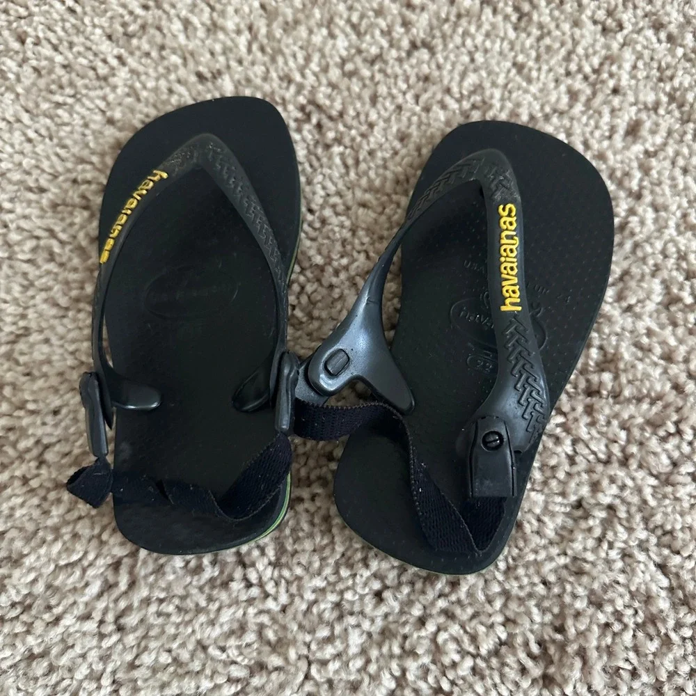 Havaianas Flip Flops Kids 7C Black Brazil Logo Elastic Back Strap Sandals